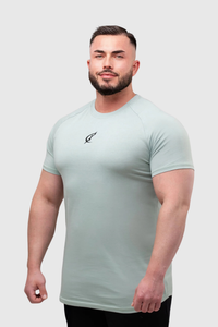 T-Shirt Revolve Athletic Fit
